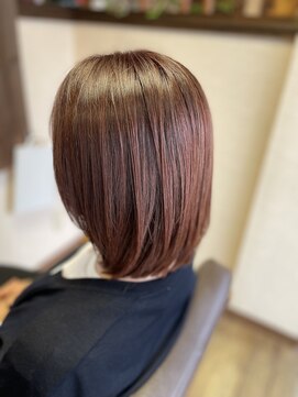 丸み小顔レイヤーカットボブスタイル透明感ブラウン艶カラー