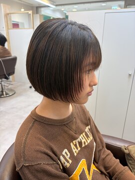 エムタニグチイプセ(M.TANIGUCHI ipse) 顔周りレイヤーミニボブ