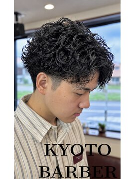 バーバーショップテト(barber shop tete) ツーブロック/シャドウパーマ/センターパート