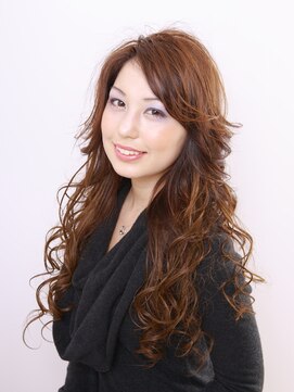 アズール 草加(azule) 大人の ロングスタイル ヘアー