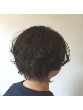 カタチヘアー(HAIR) 。。。。春。。。揺らぎ。。。ショートのカタチ。。。。。