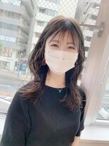 アルト(Alto) 外ハネセミロング×シースルーバング×カーキグレージュ