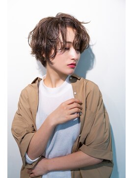 イグレックビス(igrek bis) 前髪長め マニッシュショート IGREKBIS渋谷