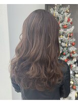 メゾン アヴァロ(Maison Avallo) #アッシュベージュ #ゆるふわロング