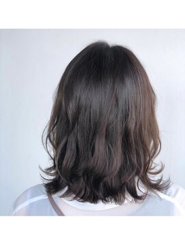 ジイジイ 宇多津店(GIGI) 外はねスタイル