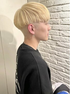 エイトメン 博多店(EIGHT MEN) 韓国風刈り上げマッシュ×ホワイトブロンド