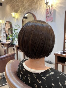 ヴィアンカ(Vianca) 襟足スッキリショートボブ