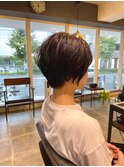 ふんわり束感ショート