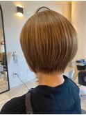 ショートボブ
