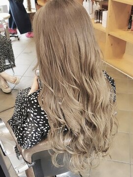 アテバイルイス 喜連瓜破(ATE by luis) ミルクティーベージュ