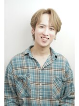 スタッフ紹介:【安永クリス】お客様からの支持率no1☆VeROトップスタイリスト！唯一無二の技術をご提供♪