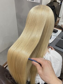 レド(LeDo) ブロンドベージュ【四日市/髪質改善/ブリーチ】