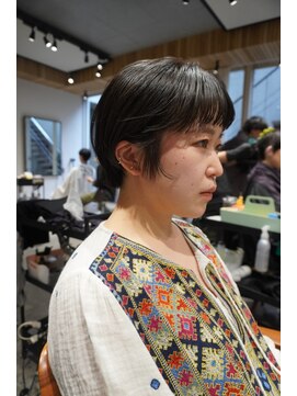 カシ 中目黒(CASI) ショートヘア/ボブ/暗髪/オフブラック/ショートボブ