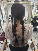 セット アンド バイ ルゥーダ 品川駅前店(SET and..by Rouxda.)&nbsp;編み下ろしツインアレンジ