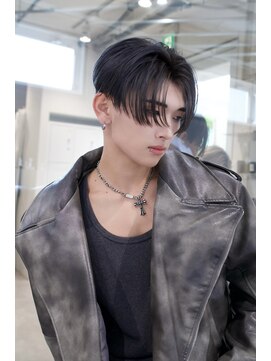 スキル ミナム 表参道(SKILL MiNam) 前下がりセンターパート