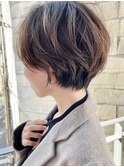 前髪あり小顔つや髪顔まわり簡単スタイリング丸みショート 