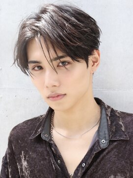 エイド 本店(aid) 束感メンズセンターパート刈り上げツーブロックダウンパーマ