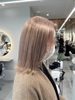 ソル ジングウマエ(SOL JINGUMAE)&nbsp;表参道ハイトーンカラーシルバーホワイトブロンドブリーチ2回