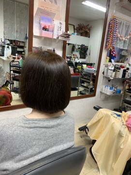 サロン ド シルク 前髪ありボブ