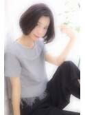 前髪長めの大人ボブ