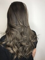 アヴァンス 神戸元町店(AVANCE.)&nbsp;ツヤ髪　マットグレージュ　レイヤースタイル