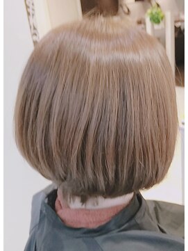 リセット ジェイアール高槻店(ReSET) 透け色ショートボブ