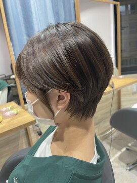 リーオオサカ(Lee Osaka) 【Lee大阪店】絶壁解消×スッキリショート/新出奈津樹