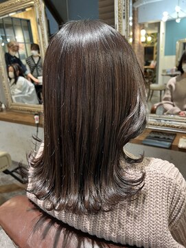 ムーン(moon) #チェリーブラウン #フェミニンロング #ダークアッシュ