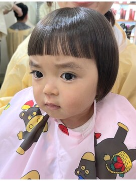 スーハ 恵比寿(SUUHA) キッズカット/ぱっつんボブ/きりっぱなしキッズヘア/子連れ歓迎