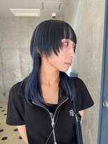 ヲタク(wotaku.)&nbsp;ブルーカラーインナーカラーロングウルフハイトーンぱっつん前髪