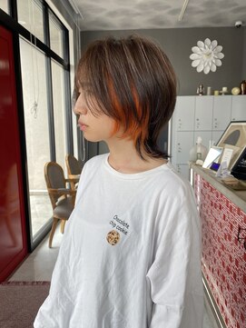 レド(LeDo) ブラウンベージュ×インナーオレンジ【四日市/ブリーチ/ウルフ】