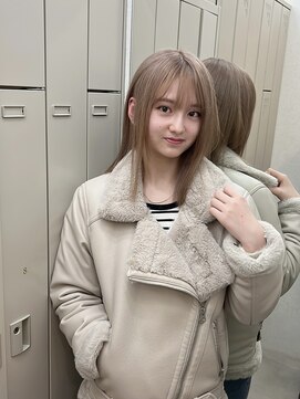 ローレン(Lolen.) 【ミルクティーグレージュ/小顔ワンレン】嶋津 雄大