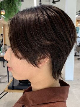 グランデュール 東静岡池田店(GRANDEUR) 大人マッシュショート丸みショート黒髪ショートベリーショート