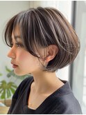 イメチェンワイドバングホワイトブロンド