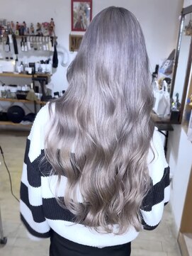 ブレイズヘアー(BLAZEhair) 【透明感バツグン】ホワイトグレージュ×ブリーチ2回