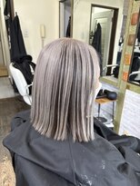 ロール(ROLL)&nbsp;アンブレラカラー/ブリーチ/インナーカラー/福岡天神