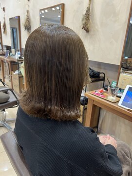 ラーム 宇部高校前店(rame) ボブスタイル、オリーブカラー