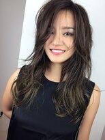 グロウ(grow)&nbsp;ハイライトの入ったルーズウェーブ