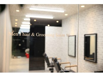 men's hair & grooming salon W