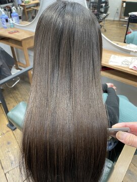 クオーレ(CUORE) 乾かしただけでサラサラにまとまる酸性縮毛矯正/髪質改善