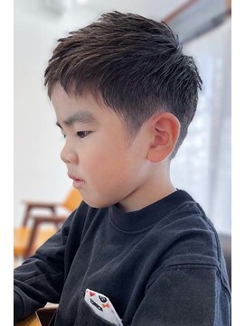 クチナ(KUCHNIA) キッズカット　刈り上げ