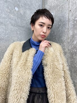 アザー(o. the .r) エッジショート