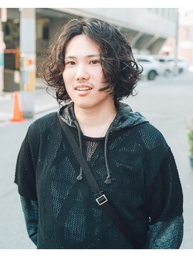 カフ(CAF) CAF河内 メンズハードパーマ アッシュブラック 20代30代 大阪