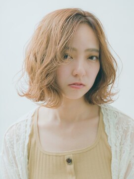 ベルタ バイ アルテフィーチェ(belta by artefice) 似合わせカット　柔らかウェーブミディアムホワイトミルクティー