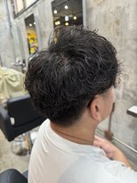 カーニー 上野(kearny)&nbsp;ツイストスパイラルパーマ縦落ちパーマメンズ波巻きパーマ