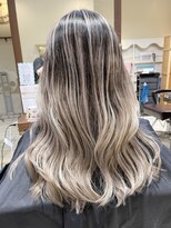 シェリー(Che'ri)&nbsp;バレイヤージュ/ベージュ/ブロンドベージュ/和田