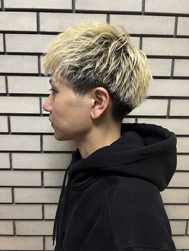 クロムトウキョウ ザ バーバー 新宿本店(CHROM TOKYO the Barber) ハイトーンショート　新宿/メンズカット/メンズカラー