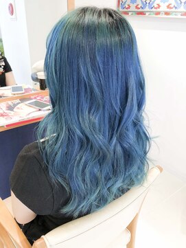 デイズ(days) 夏に似合う尾おしゃれブルーカラー☆ブリーチトリートメント
