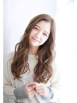 プティルカ(PutiLuca D.C.) 透け感たっぷりミックスグレージュカール