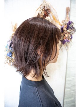 オラ ボーテ(Aura Beaute) 20代30代大人かわいい ミディアム ソフトウルフスタイル